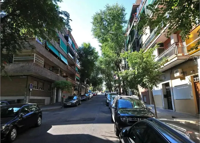 Precioso Estudio Situado En La Zona De Las Ventas Barbadillo Der